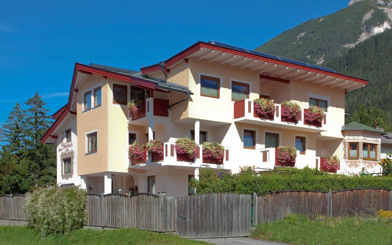 Haus Steinbock Bed and Breakfast Neustift im Stubaital Buitenkant foto