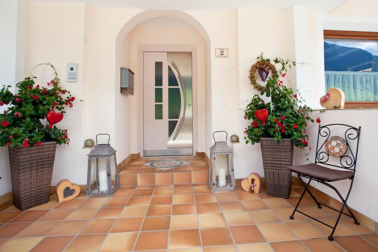 Haus Steinbock Bed and Breakfast Neustift im Stubaital Buitenkant foto