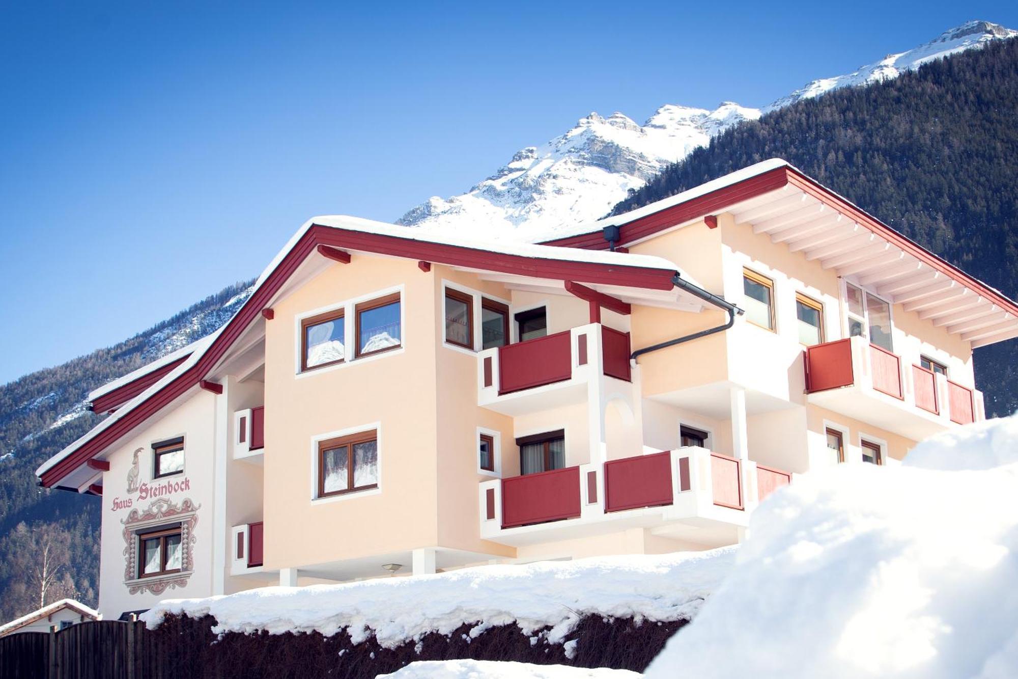 Haus Steinbock Bed and Breakfast Neustift im Stubaital Buitenkant foto