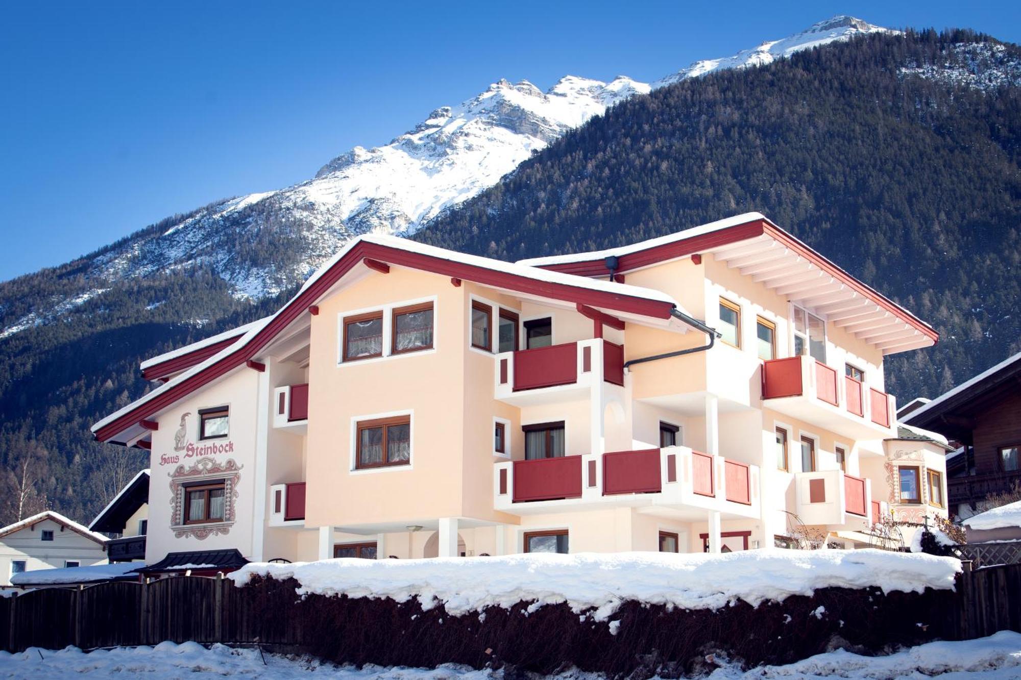 Haus Steinbock Bed and Breakfast Neustift im Stubaital Buitenkant foto