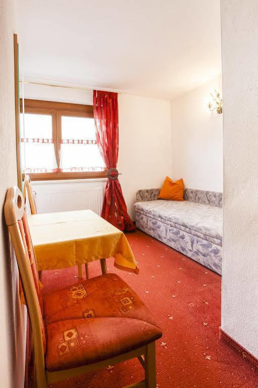 Haus Steinbock Bed and Breakfast Neustift im Stubaital Buitenkant foto