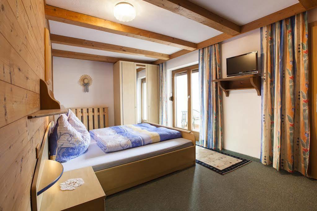 Haus Steinbock Bed and Breakfast Neustift im Stubaital Buitenkant foto
